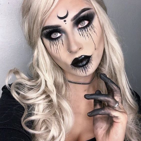 Maquillage noir dégoulinant Halloween